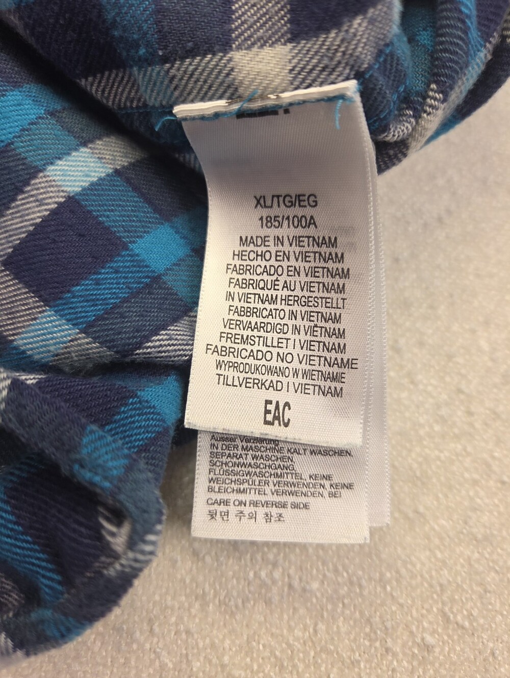 Marmot Mens Flannel Shirt XL Blue Teal Plaid Midweight Cotton Gorpcore Hiking - Picture 7 of 9
